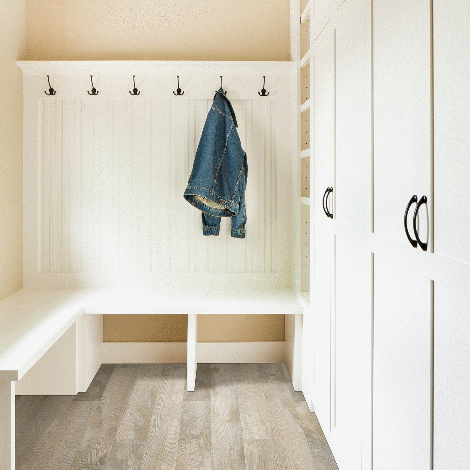 Mohawk Bowman II 6" x 48" Sedge Wren Oak Vinyl Plank