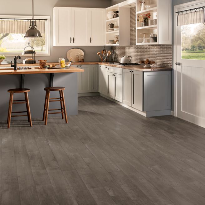 Armstrong American Charm 6 6" x 36" Milford Oak Phantom Gray Vinyl Plank
