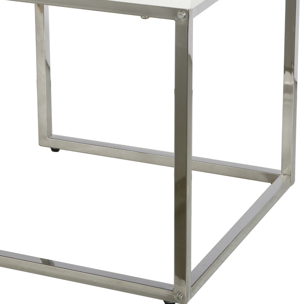 A and B Home Compactly Striking Nesting Table
