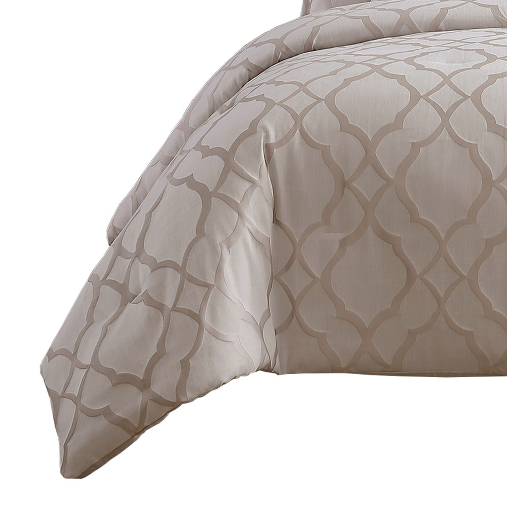 Benjara 9pc Queen Size Comforter Set with Quatrefoil Prints, White Polyester