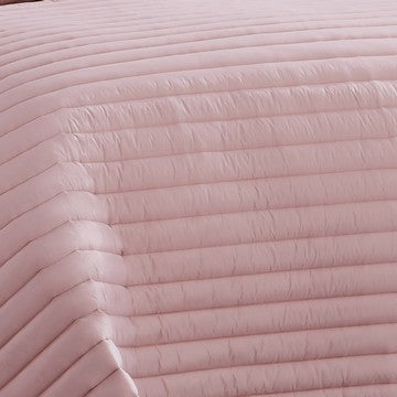 Benjara Cabe 3 Piece Queen Comforter Set, Polyester Puffer Channel Quilt, Rose Pink