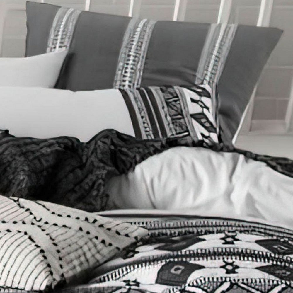 Benjara Jim 5pc King Size Comforter Set, Shams, White Black Jacquard Stripe