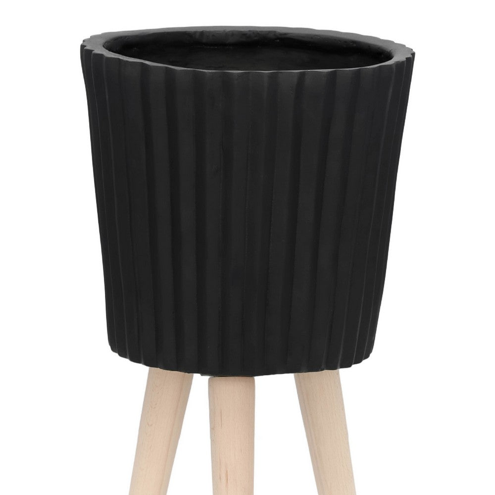 Benjara Indoor Outdoor Ridged Planter Set of 2, Black And Brown Wood Legs