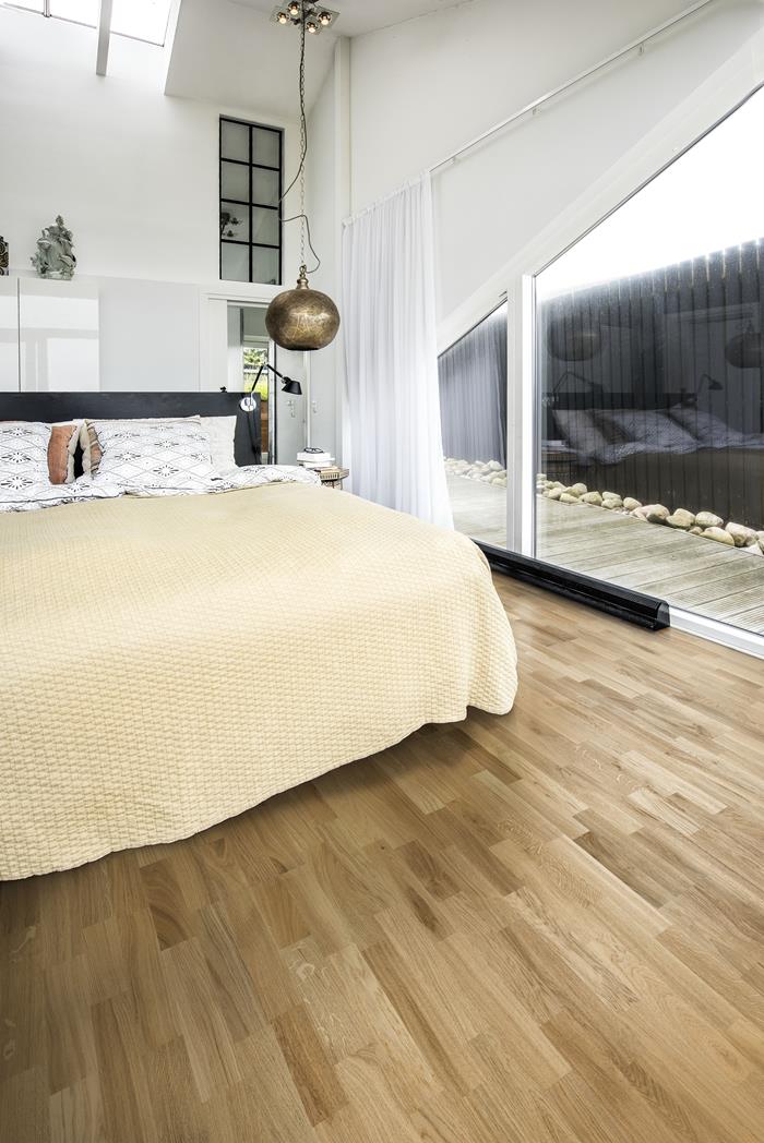 Kahrs European Naturals 7.88" x 95.38" Hardwood Plank Oak Siena