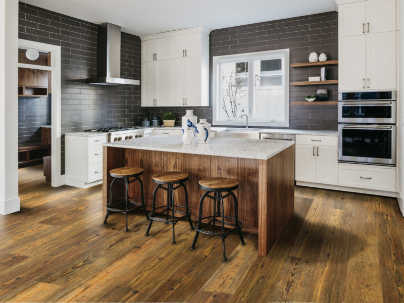 NexxaCore The Lands 7" x 48" Vinyl Plank Cascade