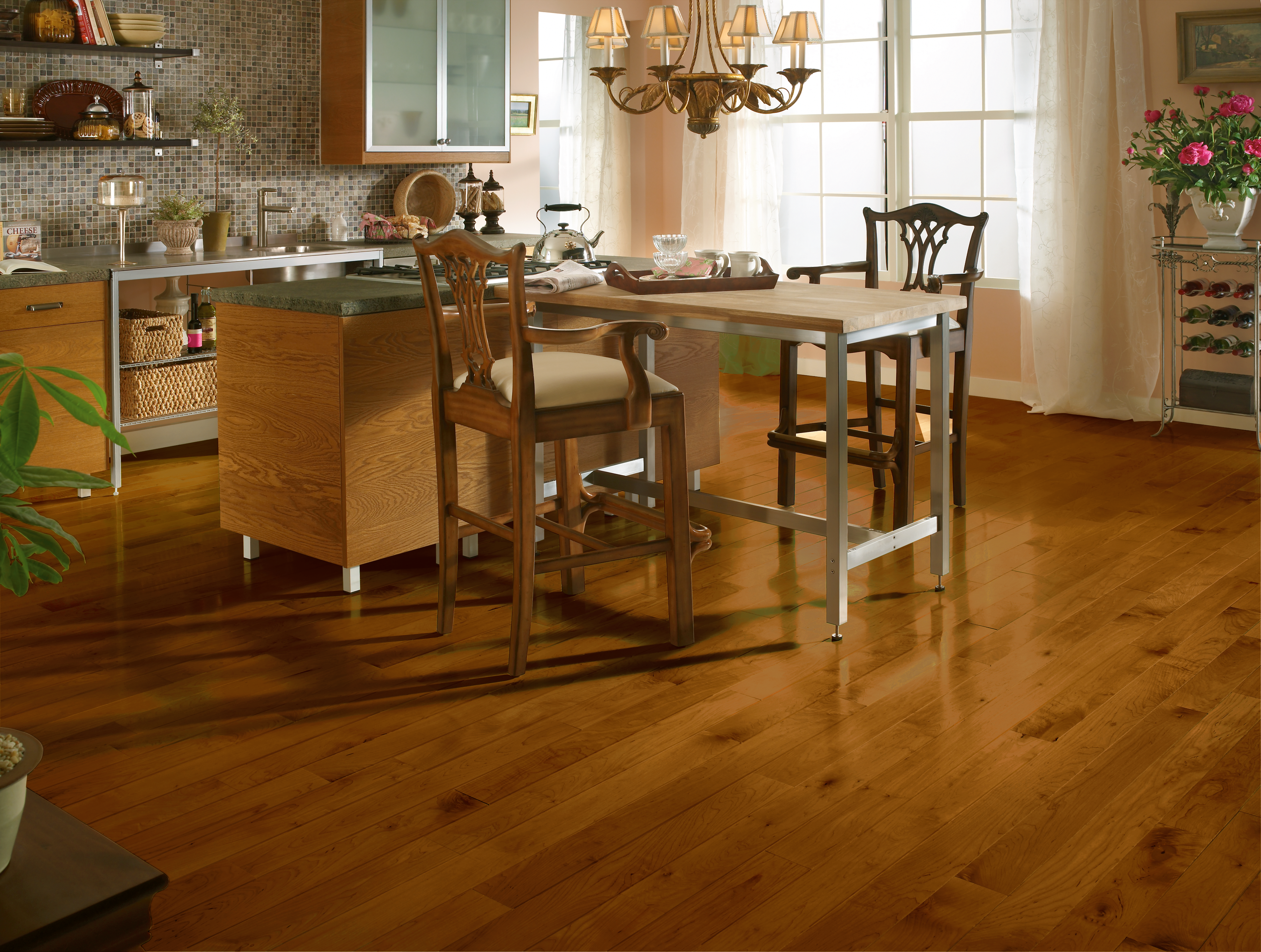 Bruce Kennedale Prestige Wide Plank 4" x RL Hardwood Plank Sumatra